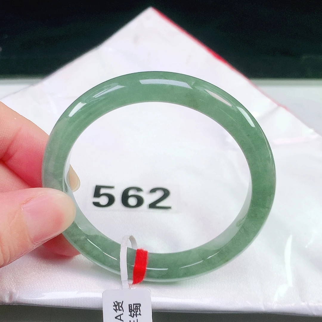 未镶嵌手镯翡翠562