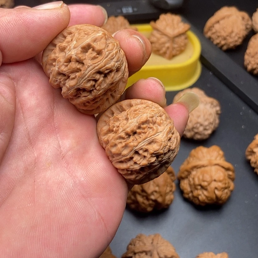 【闪购商品】桃核把件用****4比翼双飞