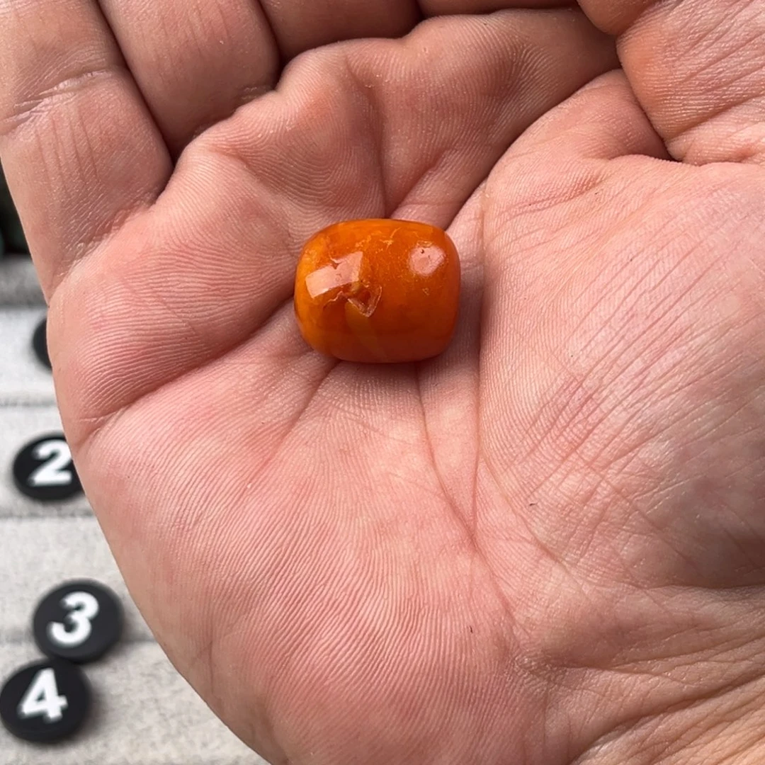 c***螂蜜蜡颈饰未镶嵌老蜜蜡