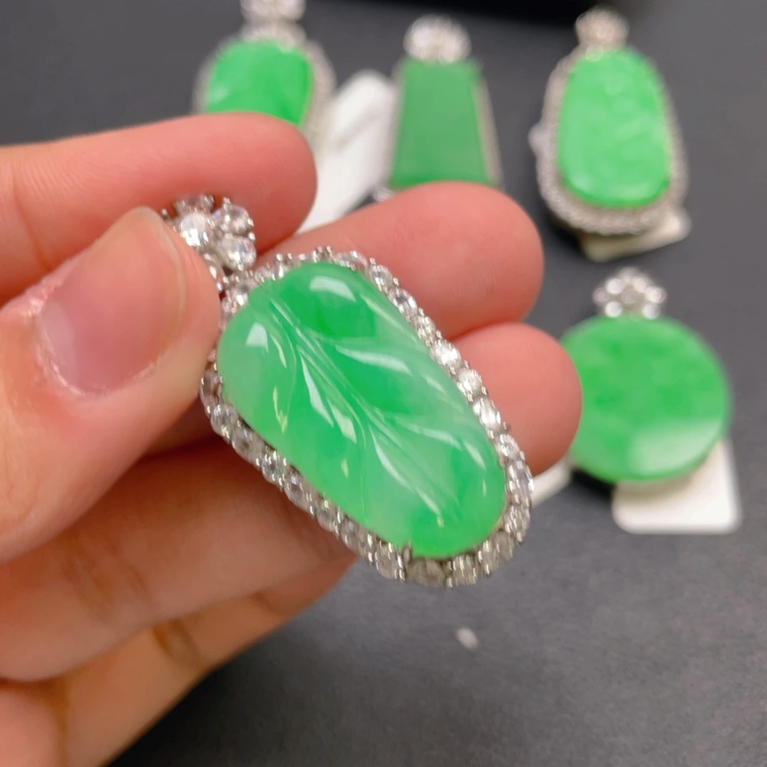 翡翠银S925镶嵌颈饰