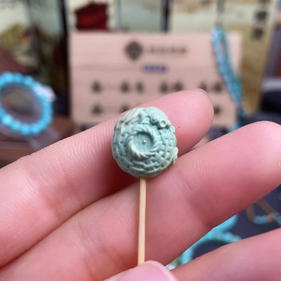 绿松石配饰未镶嵌