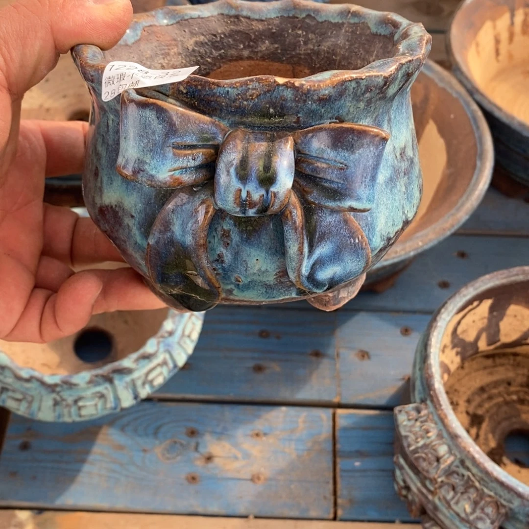 32号花盆内10.5高10.5微瑕