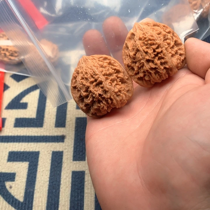 文玩核桃吊坠41满天星150