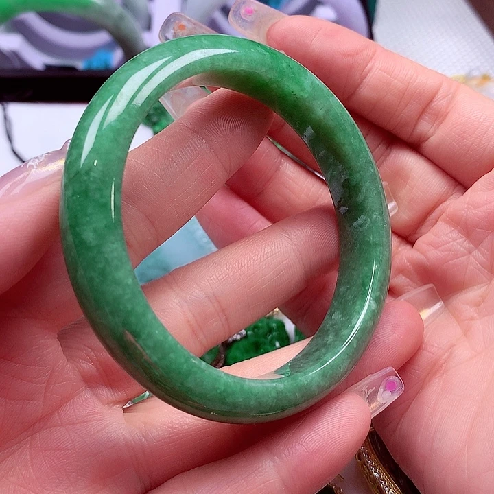 未镶嵌手镯翡翠翡翠