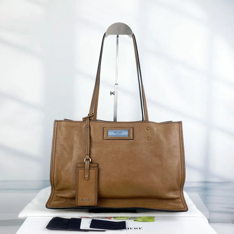 95新/普拉达/C9209832430/[PY0102B0002]