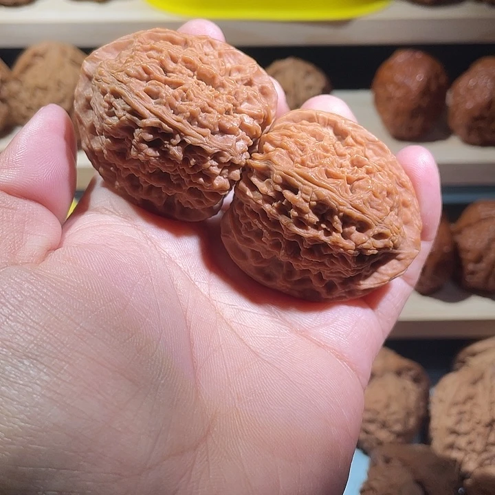 平***军核桃吊坠全品南疆石