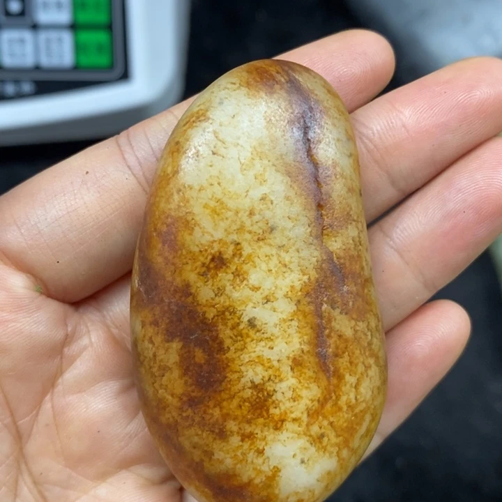 未镶嵌和田玉（糖玉）挂件