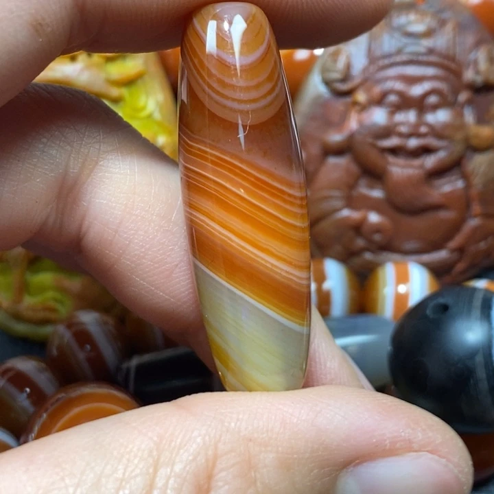 一***光玛瑙/玉髓未镶嵌颈饰