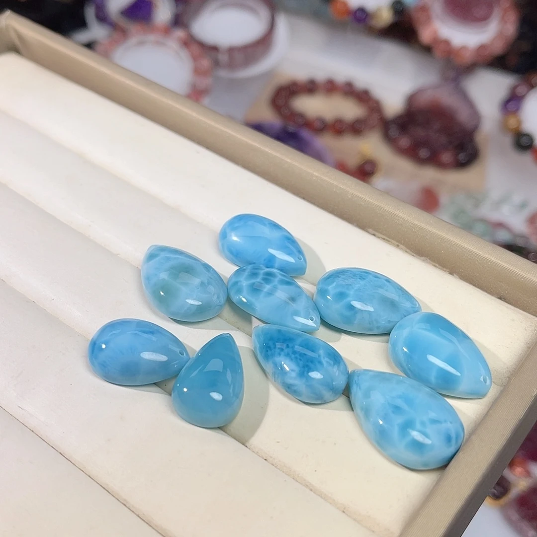 针钠钙石（海纹石）未镶嵌颈饰多样性发一