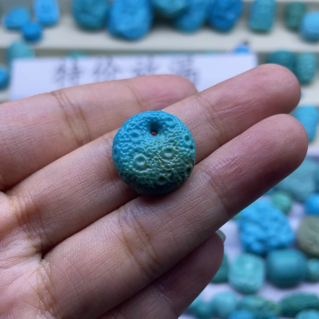 未镶嵌绿松石珠宝奇石