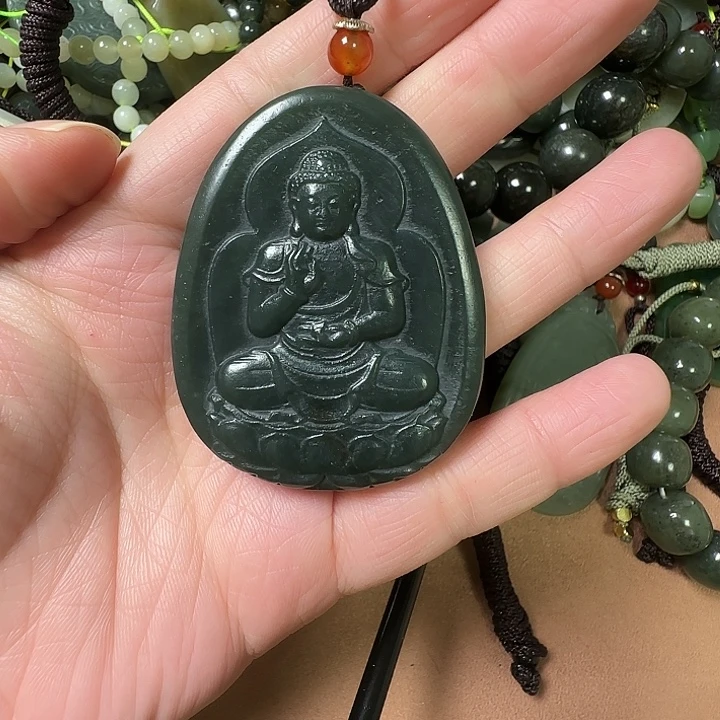 海***阔和田玉未镶嵌颈饰