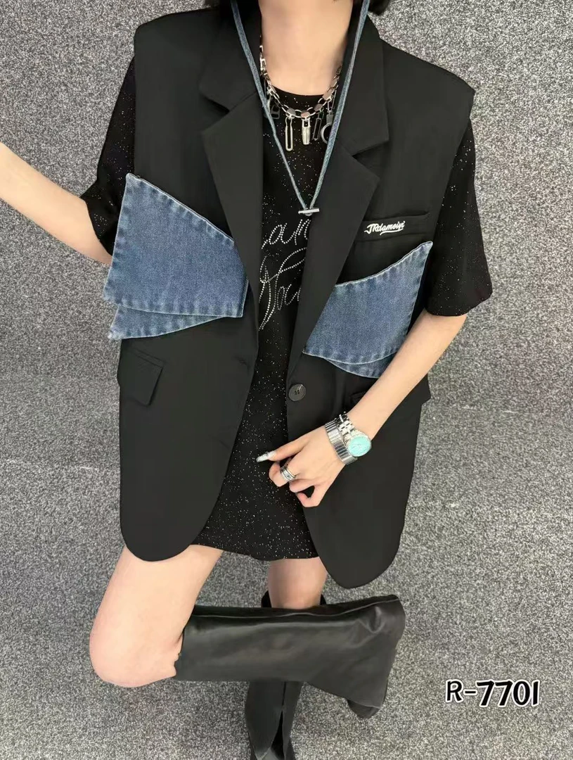 W阿薇-牛仔拼西服马甲