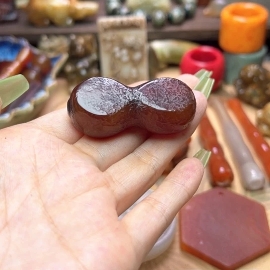 未镶嵌蛇纹石玉颈饰