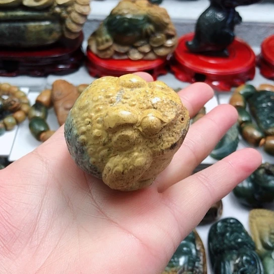 岫岩河磨玉（透闪石质玉）把件未镶嵌