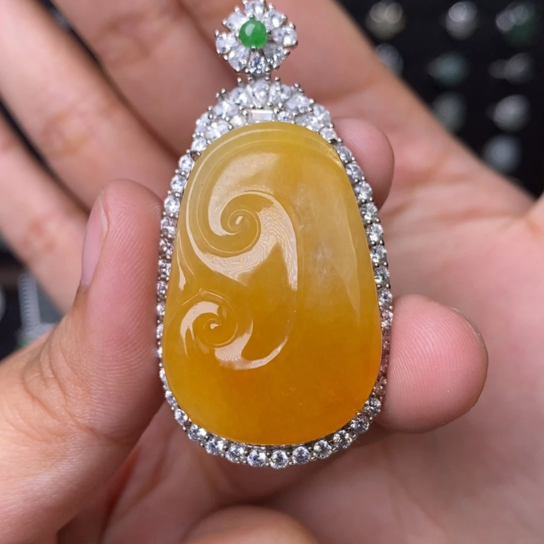 翡翠银S925镶嵌吊坠(赠链)