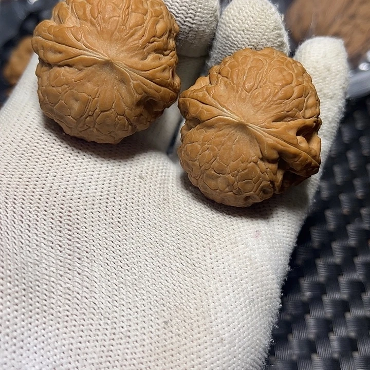 文玩核桃吊坠大团圆