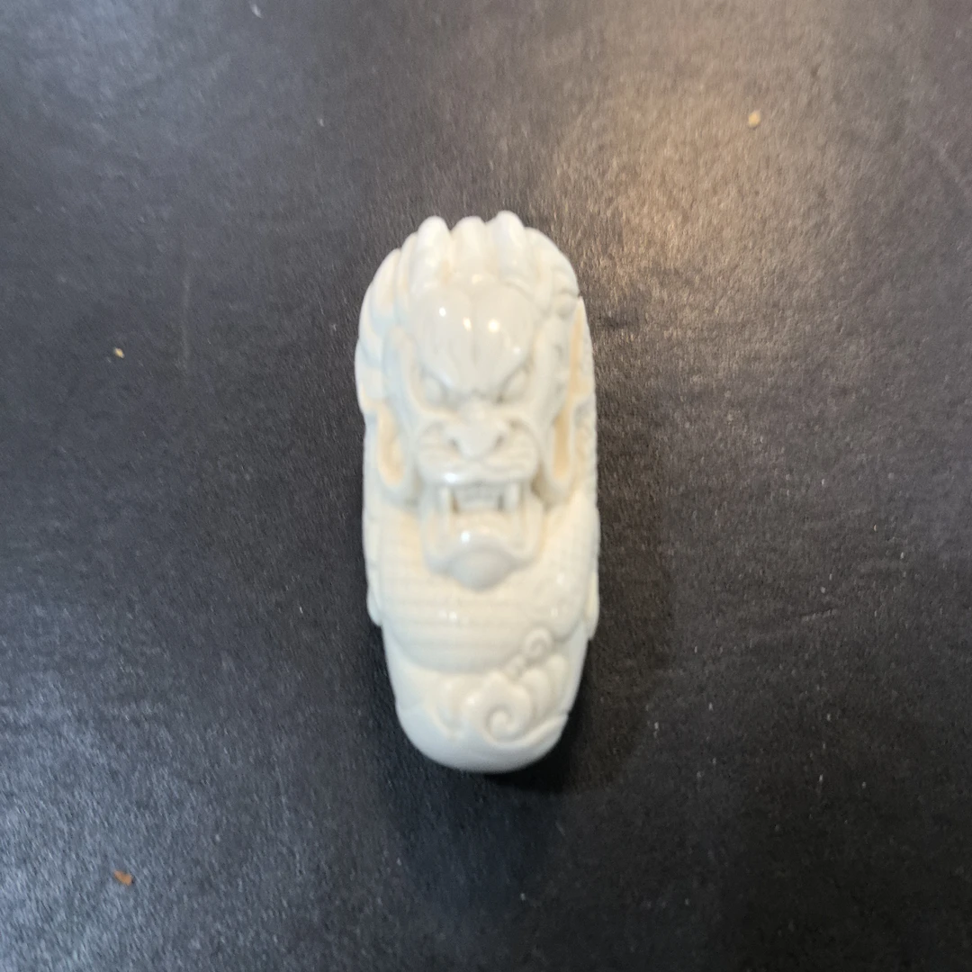 猛犸约48.5克雕刻件cZL1110