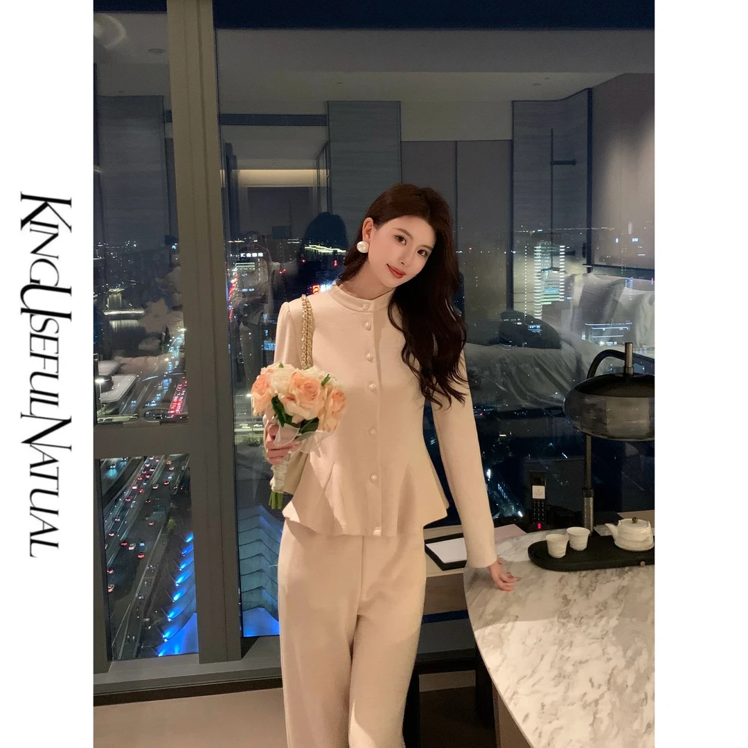 KUN【寻梦柏林】干练显瘦 细闪银丝针织亲肤秋冬上衣微喇裤加厚套装