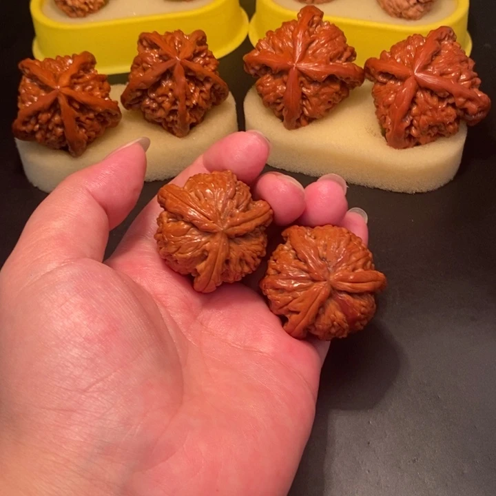 是***宅手串/手链核桃工艺三棱