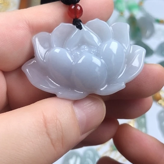 颈饰未镶嵌翡翠荷花