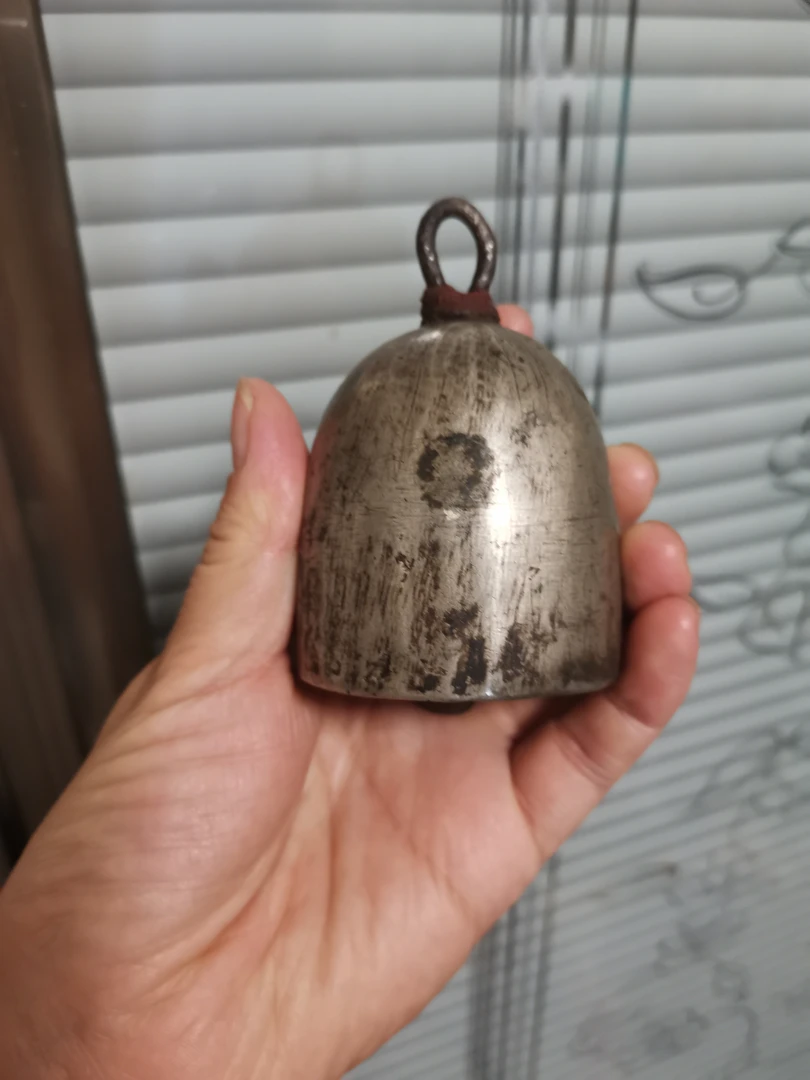 一件铜铃铛，商品如图