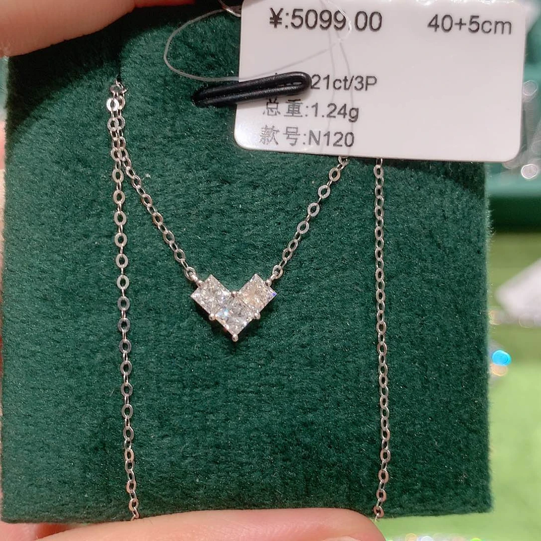 手***0实验室培育钻石18K金镶嵌颈饰