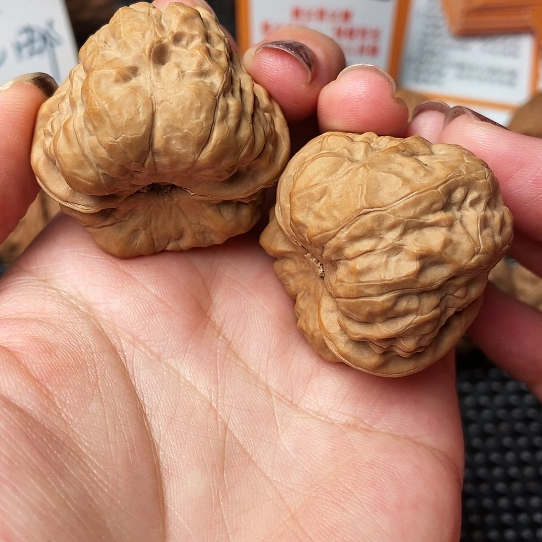 文玩核桃吊坠嗯***来蛤蟆37