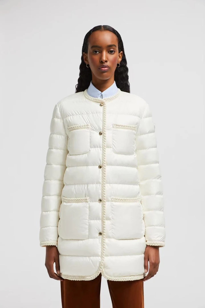 全新未使用 MONCLER 女士中长款白色薄款小香风羽绒服GENCAYLONG