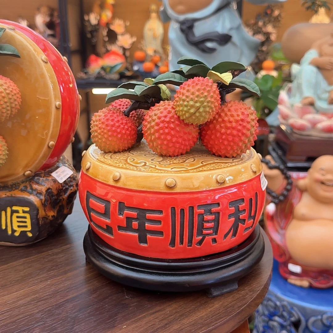 陶瓷顺利荔枝精品20厘米高度