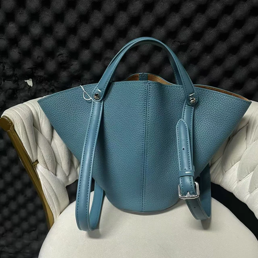 LQ-WITH-QUEEN真皮女包手提篮子蓝色  0590