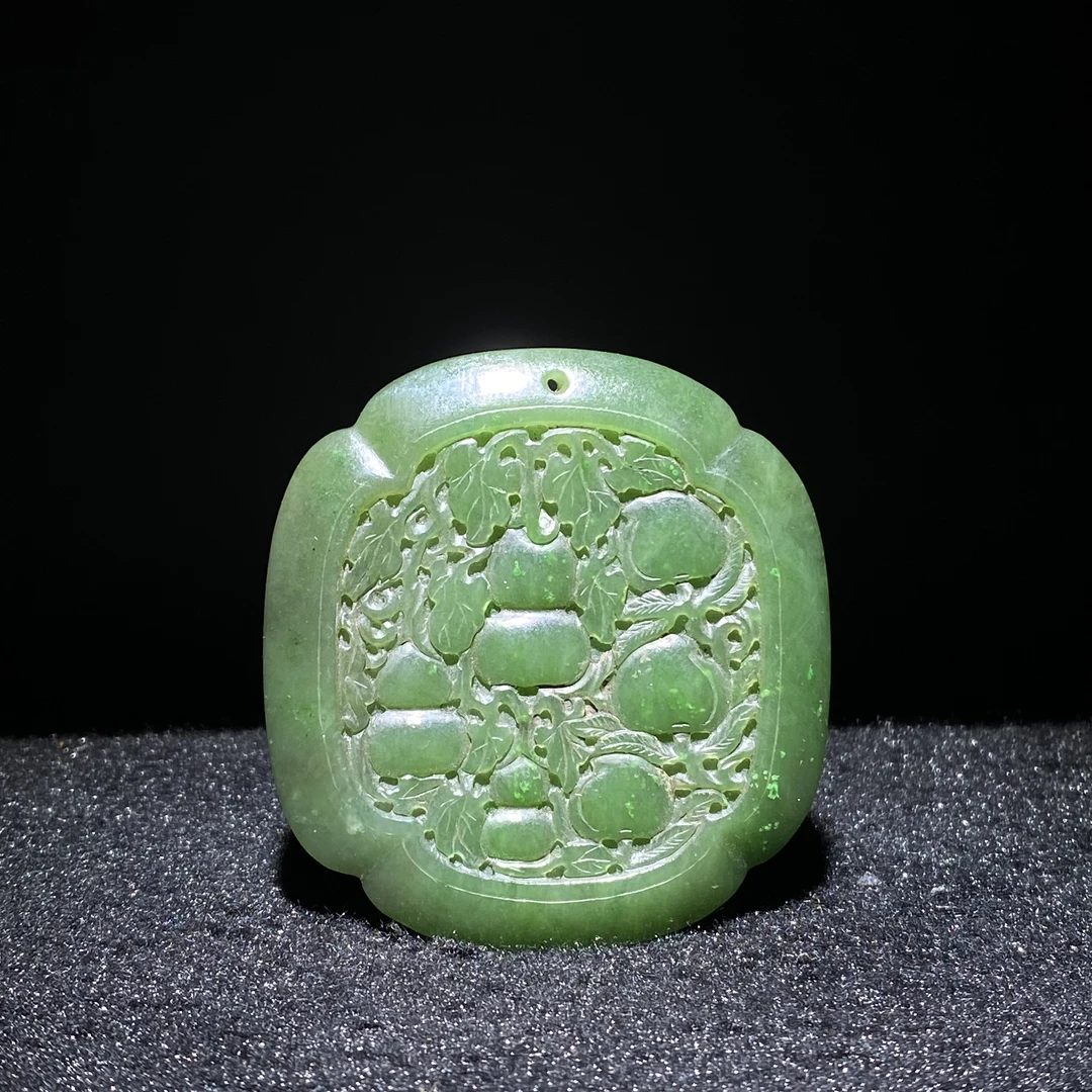 臻藏（8A）和田玉挂件2501140052