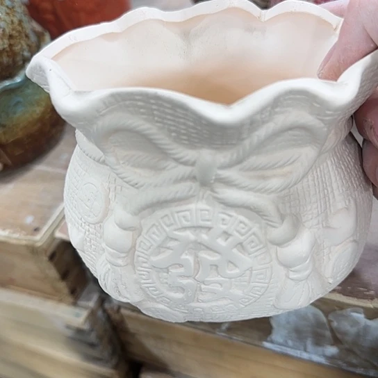 有孔！！有问题问客服，满9元包邮