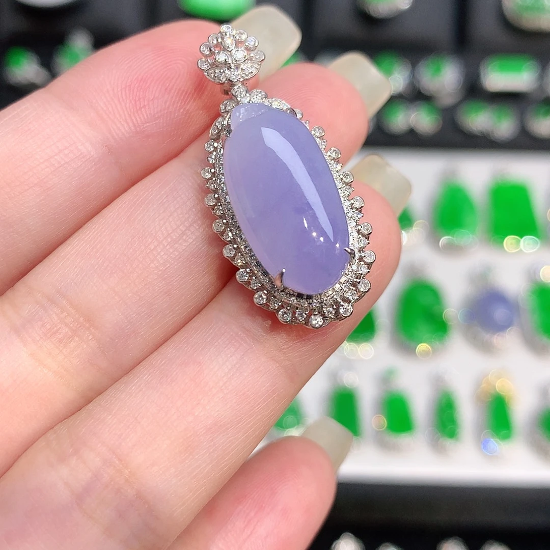 翡翠18K金镶嵌耳饰