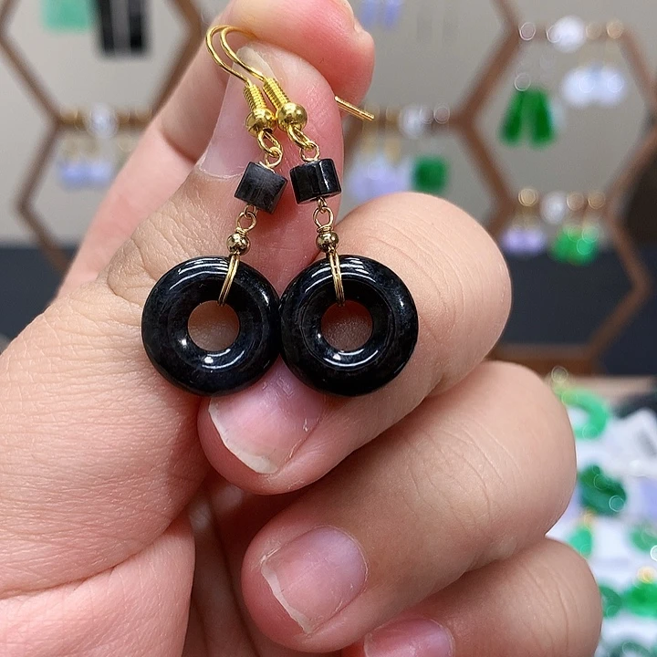 未镶嵌翡翠耳饰天然翡翠耳饰