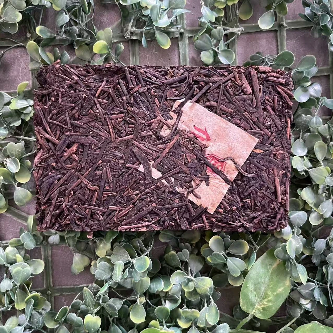 雨腾古茶 十大YW爷“片Z”龙G砖200g/砖 （11月28）