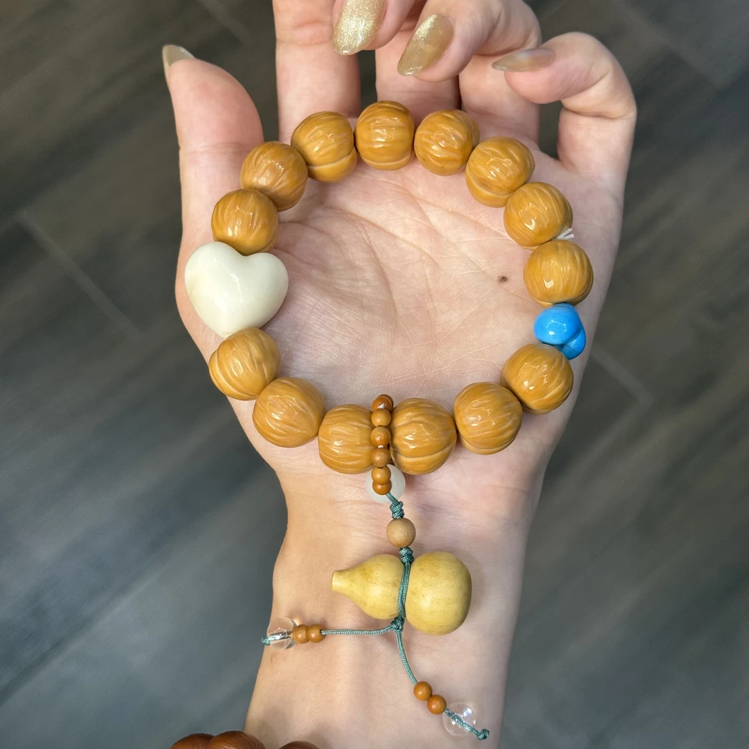 肌理感屁桃搭配檀木葫芦卡16mm规格