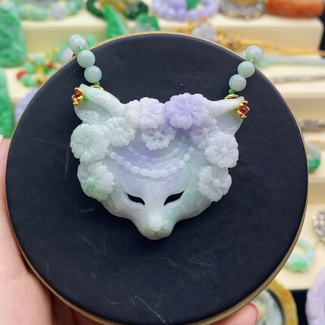 翡翠未镶嵌吊坠(赠链)