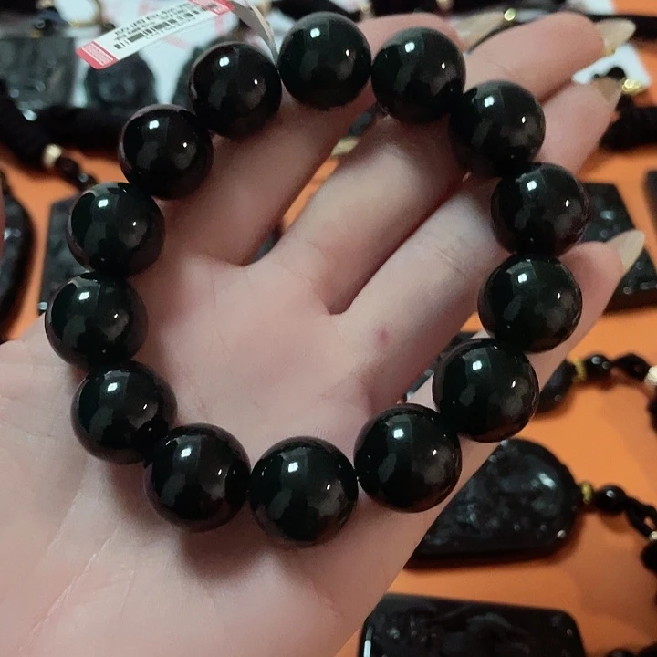 翡翠颈饰未镶嵌爱****生