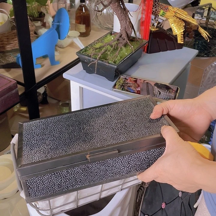 陶瓷花瓶部分（微瑕）