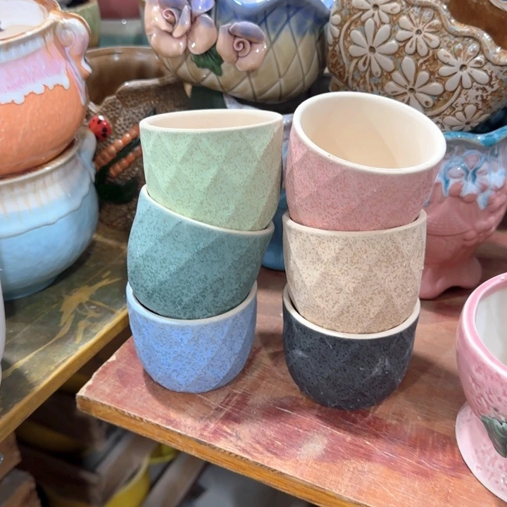 不清楚问客服，多肉绿植花盆，有孔