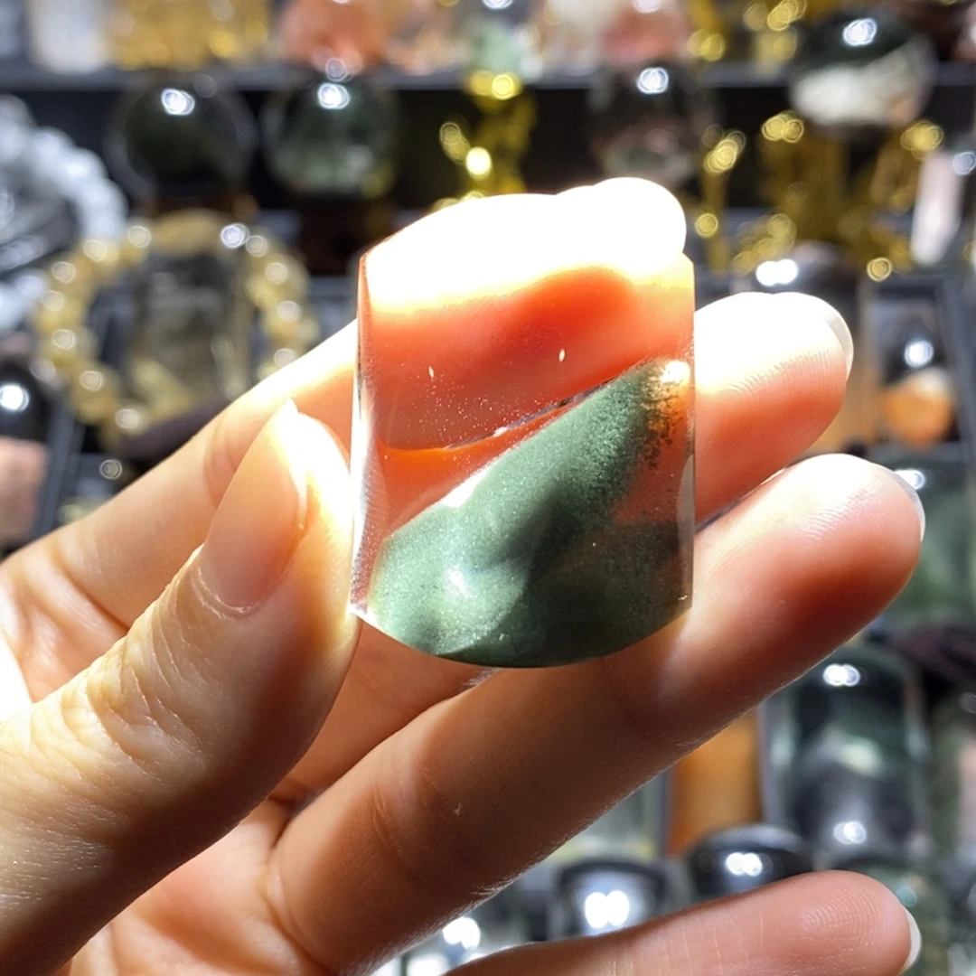 丑***颈饰未镶嵌水晶幽灵