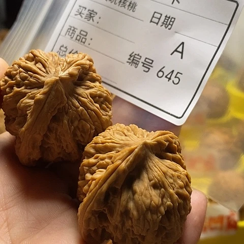 禅***院把件桃核自产自销……