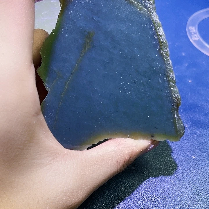 未镶嵌和田玉（糖玉）珠宝半成品