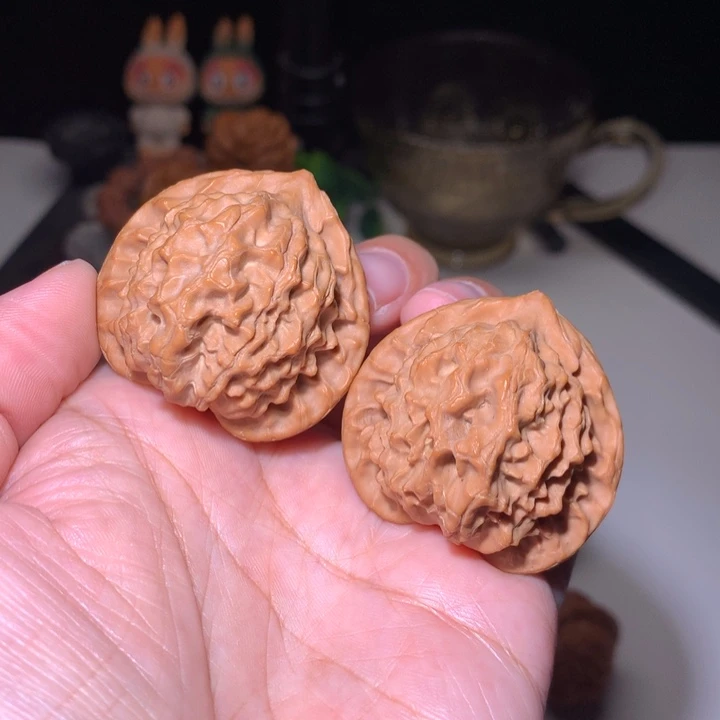 文玩核桃把件龙鳞
