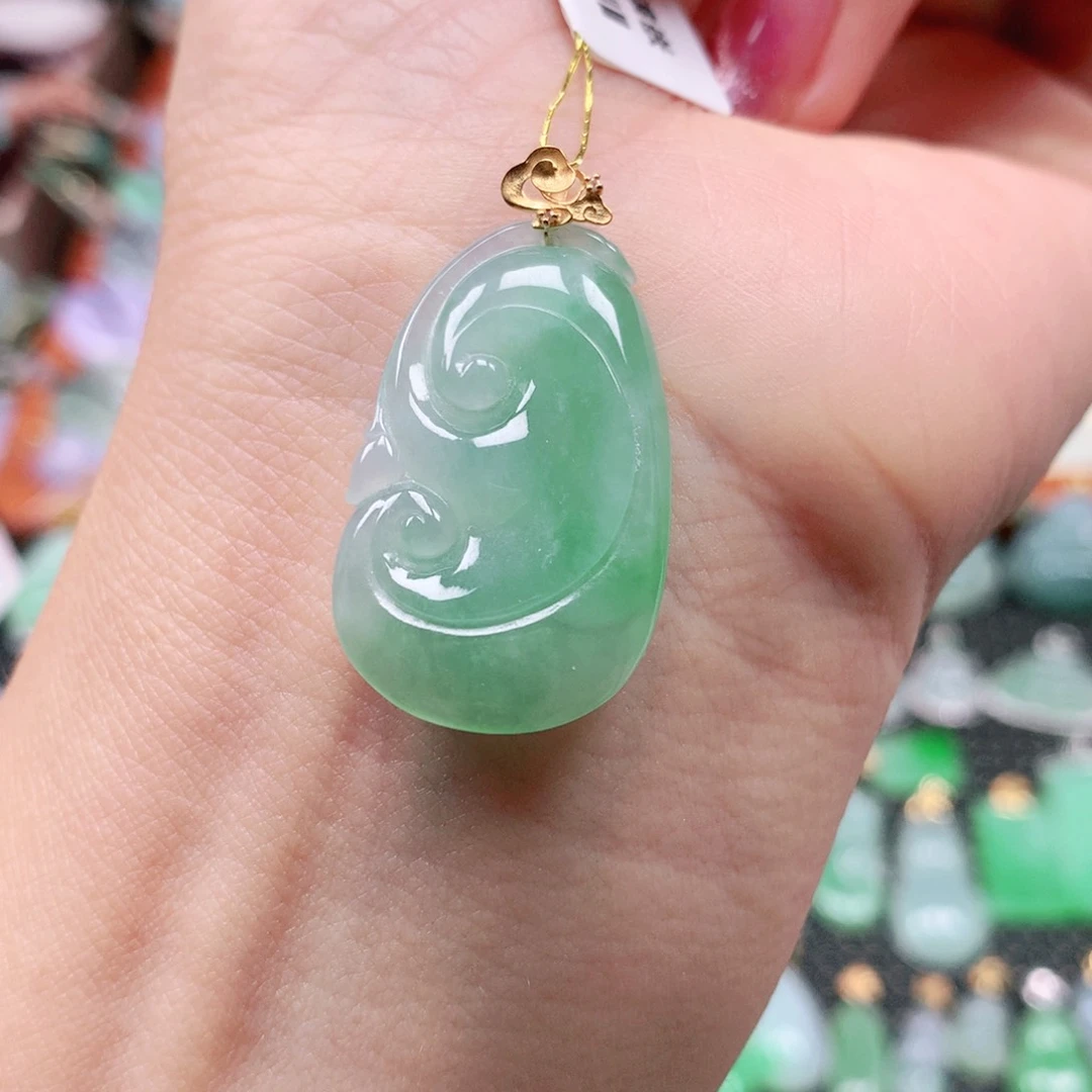 吊坠(不含链)18K金镶嵌翡翠