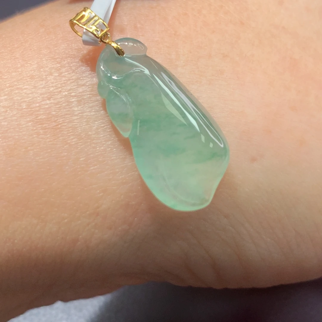 定制翡翠18K金镶嵌翡翠