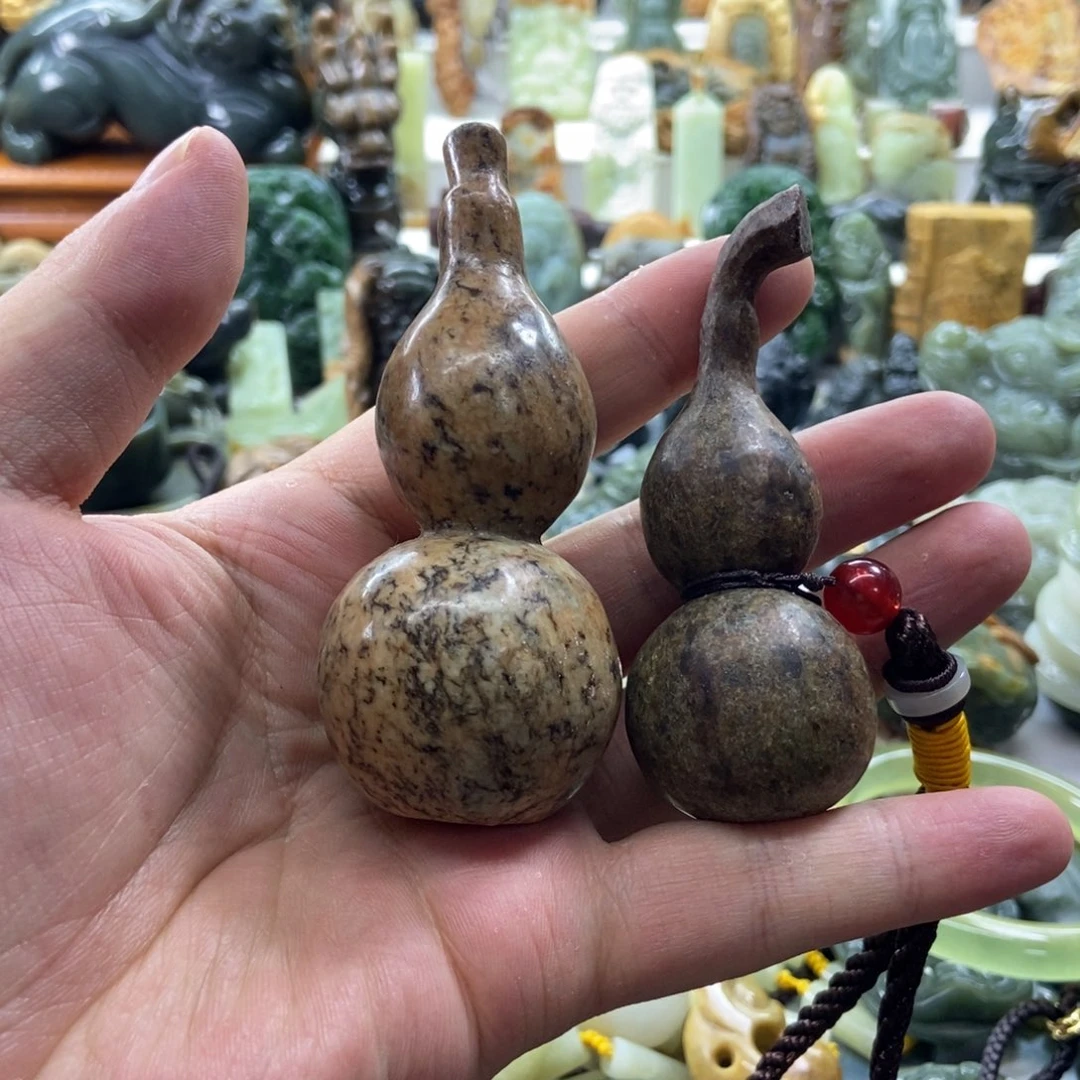 岫岩河磨玉（透闪石质玉）未镶嵌把件