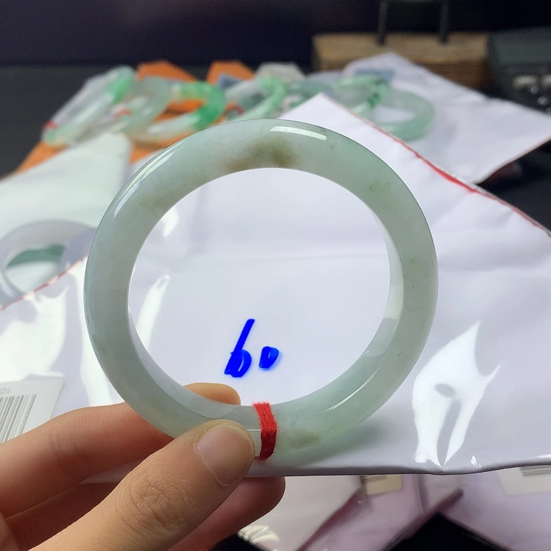 未镶嵌手镯翡翠福利