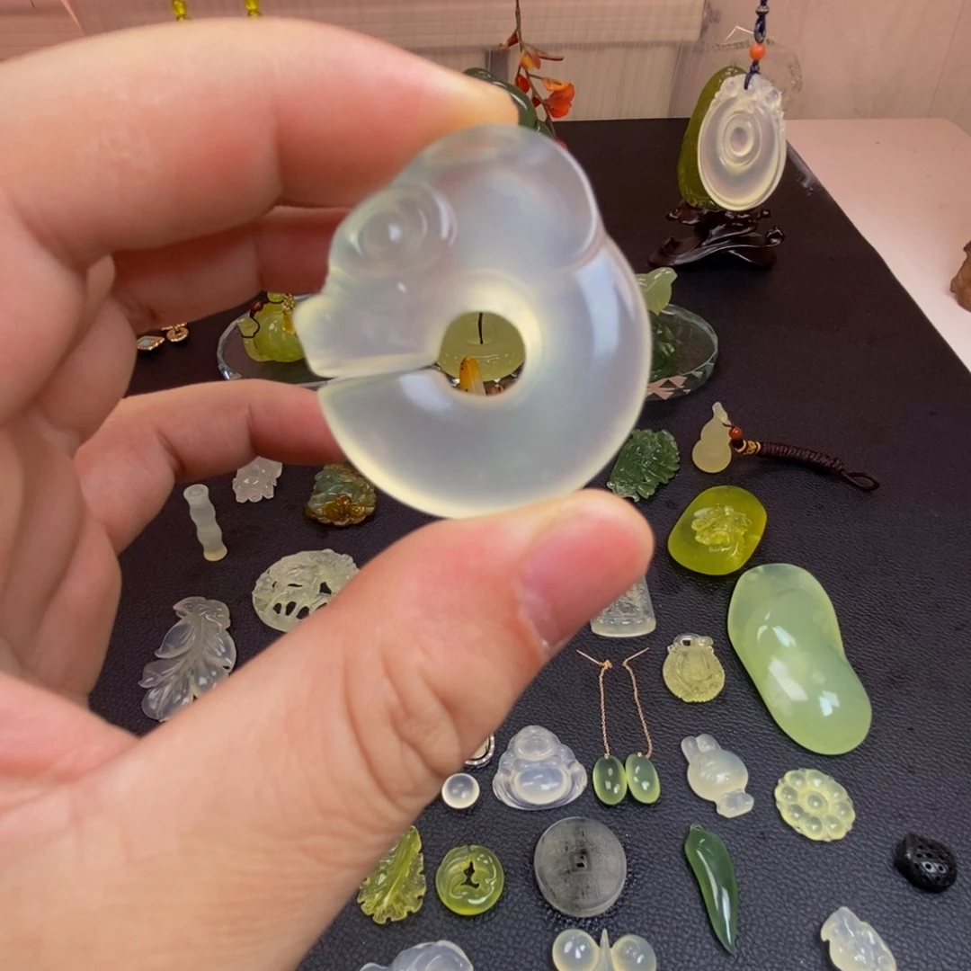 蛇纹石玉合金颈饰