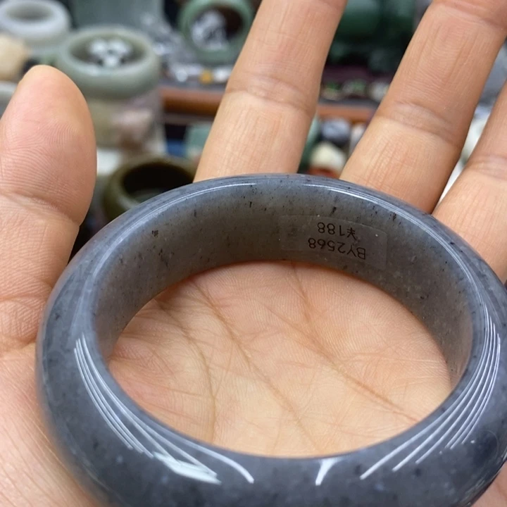 石英质玉合金手饰
